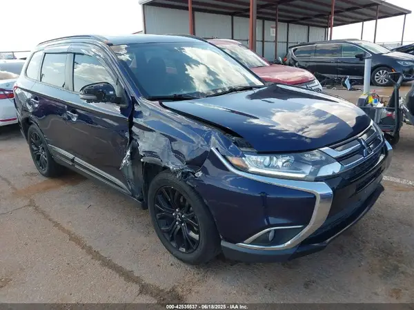 JA4AD3A39JZ046758 2018 MITSUBISHI OUTLANDER - Image 1
