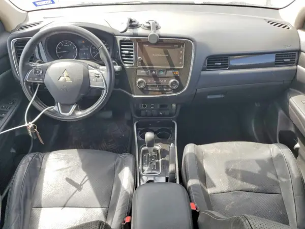 JA4AD3A39JZ054519 2018 MITSUBISHI OUTLANDER - Image 8