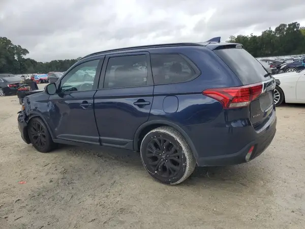JA4AD3A39JZ055394 2018 MITSUBISHI OUTLANDER - Image 2