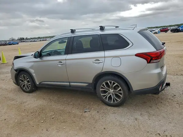 JA4AD3A39JZ064094 2018 MITSUBISHI OUTLANDER - Image 2