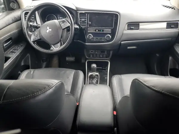 JA4AD3A39KJ001111 2019 MITSUBISHI OUTLANDER - Image 8