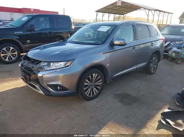 JA4AD3A39KJ001173 2019 MITSUBISHI OUTLANDER - Image 2