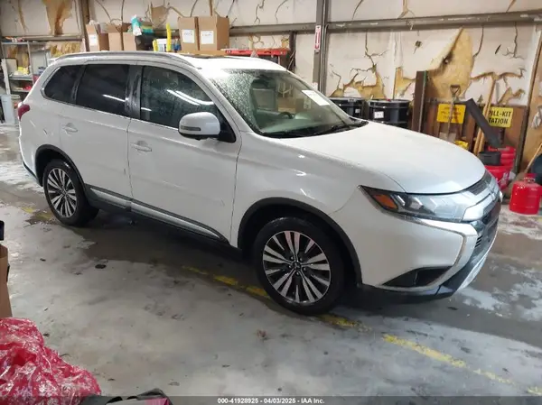 JA4AD3A39KZ005645 2019 MITSUBISHI OUTLANDER - Image 1