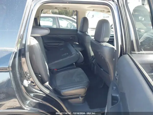 JA4AD3A39KZ013809 2019 MITSUBISHI OUTLANDER - Image 8