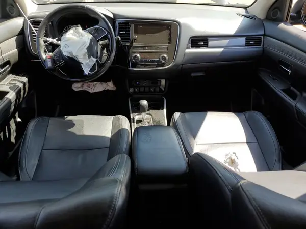JA4AD3A39KZ023773 2019 MITSUBISHI OUTLANDER - Image 8