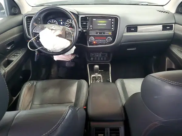 JA4AD3A39KZ025653 2019 MITSUBISHI OUTLANDER - Image 8