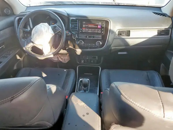 JA4AD3A39KZ029721 2019 MITSUBISHI OUTLANDER - Image 8