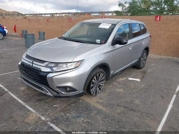 JA4AD3A39KZ042713 2019 MITSUBISHI OUTLANDER - Image 2