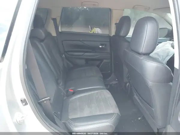 JA4AD3A39KZ042873 2019 MITSUBISHI OUTLANDER - Image 8