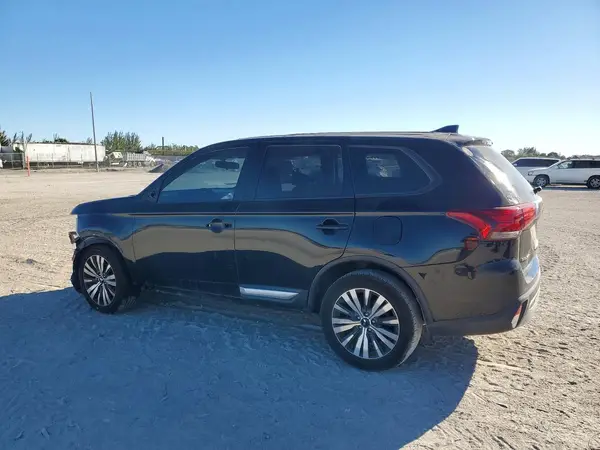 JA4AD3A39KZ045532 2019 MITSUBISHI OUTLANDER - Image 2