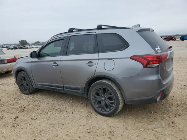 JA4AD3A39KZ048091 2019 MITSUBISHI OUTLANDER - Image 2