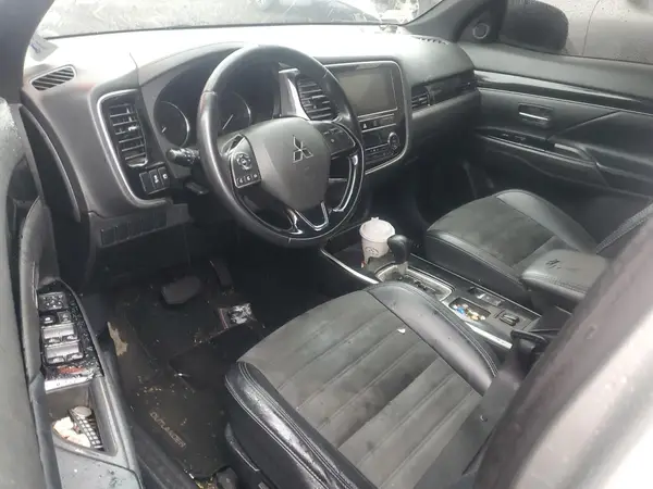 JA4AD3A39KZ051587 2019 MITSUBISHI OUTLANDER - Image 8