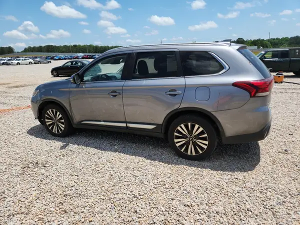 JA4AD3A39LJ000526 2020 MITSUBISHI OUTLANDER - Image 2