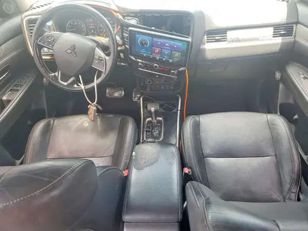 JA4AD3A39LZ004755 2020 MITSUBISHI OUTLANDER - Image 8
