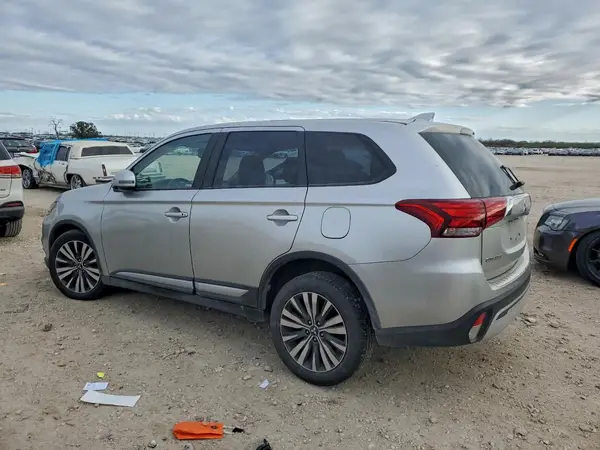 JA4AD3A39LZ005341 2020 MITSUBISHI OUTLANDER - Image 2