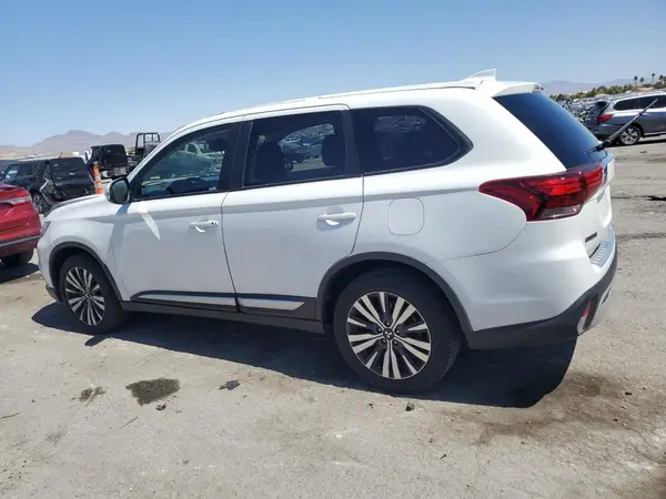 JA4AD3A39LZ005372 2020 MITSUBISHI OUTLANDER - Image 2