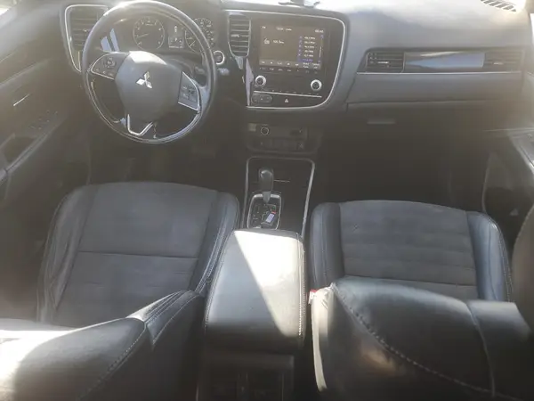 JA4AD3A39LZ011589 2020 MITSUBISHI OUTLANDER - Image 8