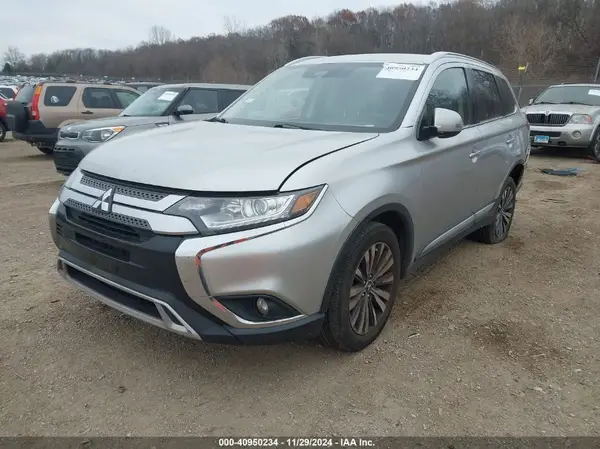 JA4AD3A39LZ018929 2020 MITSUBISHI OUTLANDER - Image 2