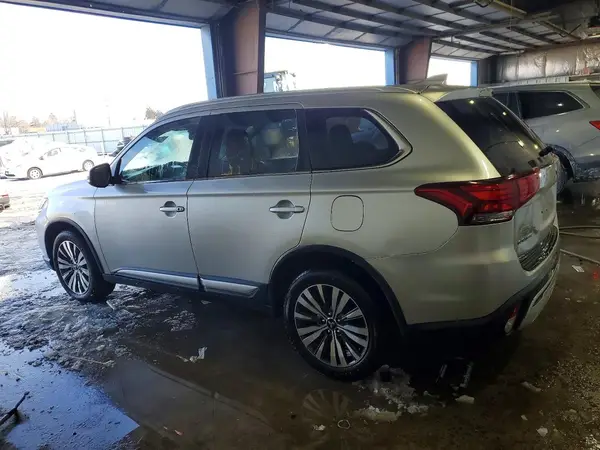 JA4AD3A39LZ020759 2020 MITSUBISHI OUTLANDER - Image 2