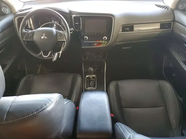 JA4AD3A39LZ020759 2020 MITSUBISHI OUTLANDER - Image 8