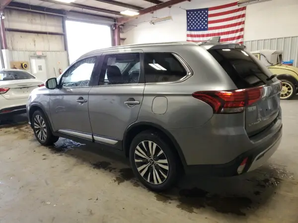 JA4AD3A39LZ021880 2020 MITSUBISHI OUTLANDER - Image 2