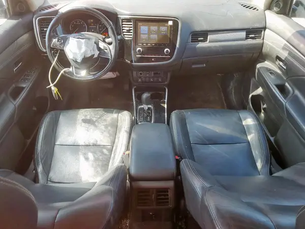 JA4AD3A39LZ025105 2020 MITSUBISHI OUTLANDER - Image 8