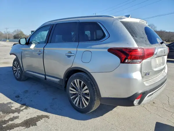 JA4AD3A39LZ029283 2020 MITSUBISHI OUTLANDER - Image 2