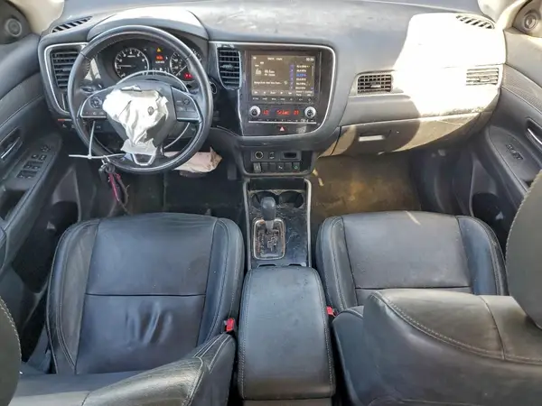 JA4AD3A39LZ029283 2020 MITSUBISHI OUTLANDER - Image 8