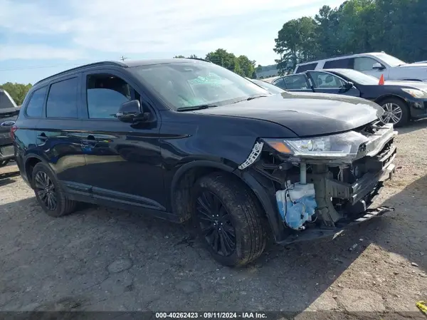 JA4AD3A39LZ031129 2020 MITSUBISHI OUTLANDER - Image 1