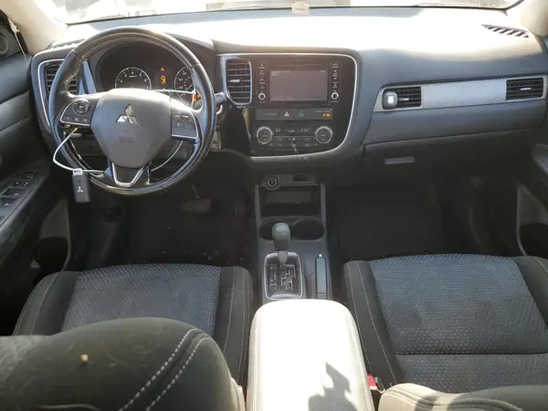 JA4AD3A3XGZ011168 2016 MITSUBISHI OUTLANDER - Image 8