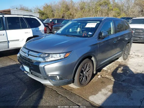 JA4AD3A3XGZ011817 2016 MITSUBISHI OUTLANDER - Image 2