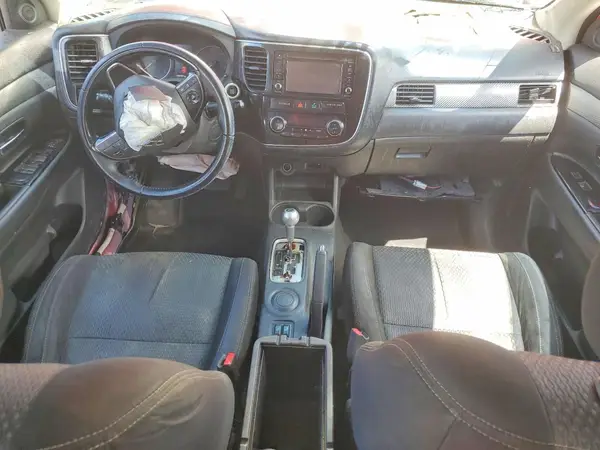 JA4AD3A3XGZ012160 2016 MITSUBISHI OUTLANDER - Image 8