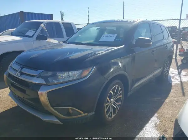 JA4AD3A3XGZ013292 2016 MITSUBISHI OUTLANDER - Image 2