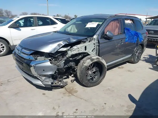 JA4AD3A3XGZ013339 2016 MITSUBISHI OUTLANDER - Image 2