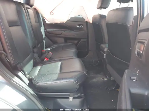 JA4AD3A3XGZ013339 2016 MITSUBISHI OUTLANDER - Image 8