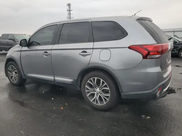 JA4AD3A3XGZ013809 2016 MITSUBISHI OUTLANDER - Image 2