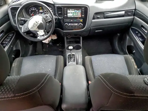 JA4AD3A3XGZ017908 2016 MITSUBISHI OUTLANDER - Image 8
