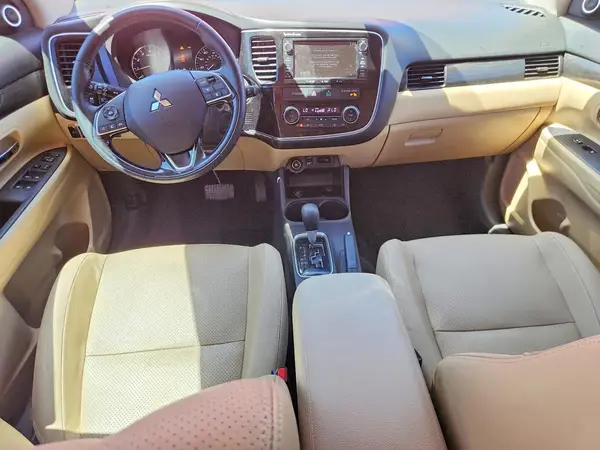 JA4AD3A3XGZ029525 2016 MITSUBISHI OUTLANDER - Image 8