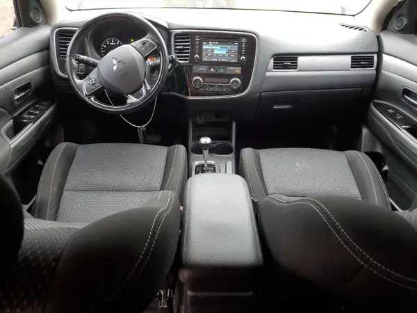 JA4AD3A3XGZ039553 2016 MITSUBISHI OUTLANDER - Image 8