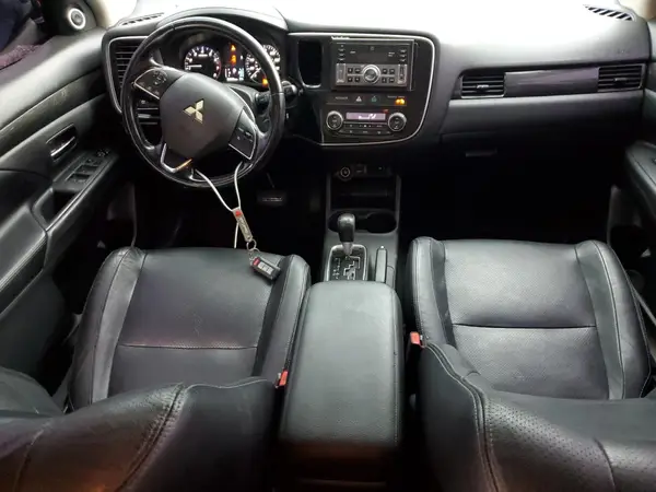 JA4AD3A3XGZ043148 2016 MITSUBISHI OUTLANDER - Image 8