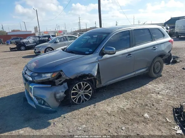 JA4AD3A3XGZ045305 2016 MITSUBISHI OUTLANDER - Image 2