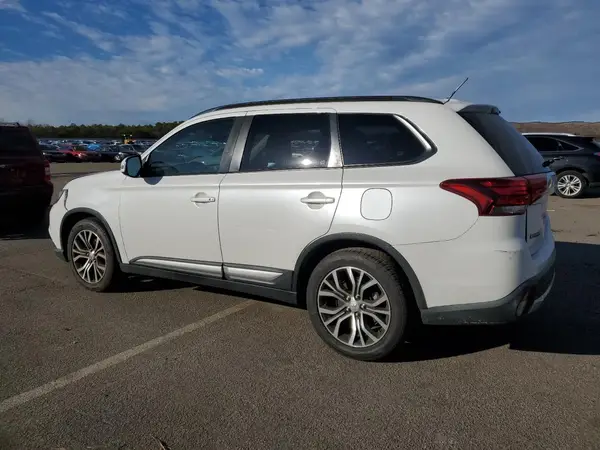 JA4AD3A3XGZ055543 2016 MITSUBISHI OUTLANDER - Image 2