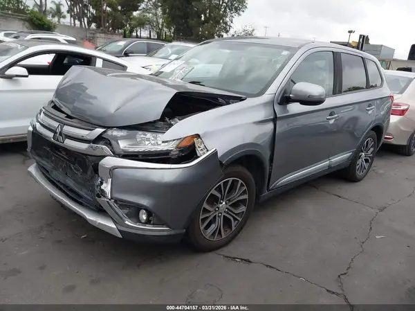JA4AD3A3XHZ007171 2017 MITSUBISHI OUTLANDER - Image 2