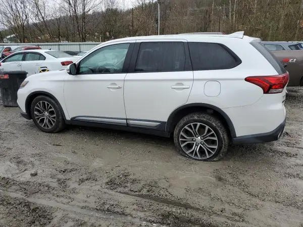 JA4AD3A3XHZ008725 2017 MITSUBISHI OUTLANDER - Image 2