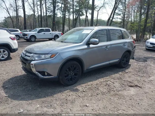 JA4AD3A3XHZ028909 2017 MITSUBISHI OUTLANDER - Image 2