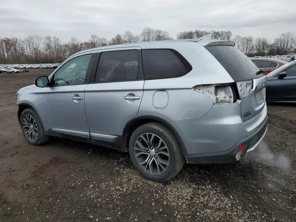 JA4AD3A3XHZ046696 2017 MITSUBISHI OUTLANDER - Image 2