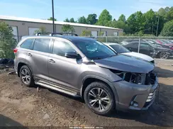 JA4AD3A3XHZ064986 2017 MITSUBISHI OUTLANDER