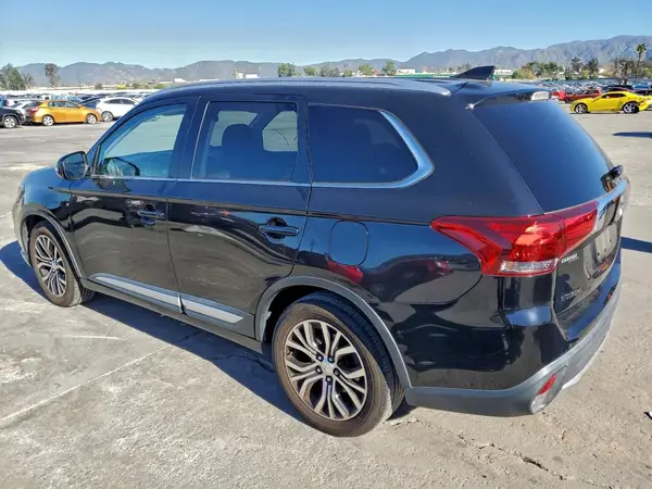 JA4AD3A3XHZ065443 2017 MITSUBISHI OUTLANDER - Image 2