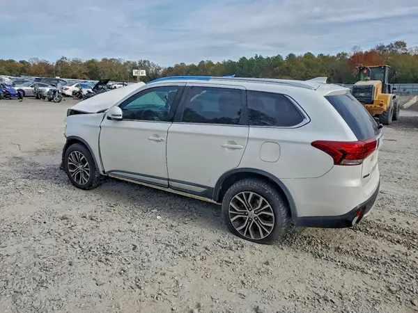 JA4AD3A3XHZ065538 2017 MITSUBISHI OUTLANDER - Image 2