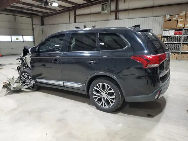 JA4AD3A3XJJ001391 2018 MITSUBISHI OUTLANDER - Image 2